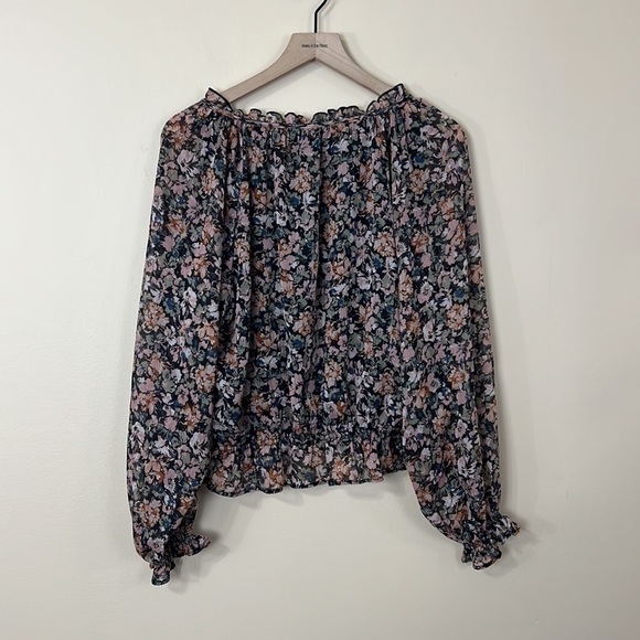 American Eagle floral long sleeve blouse - Picture 5 of 7